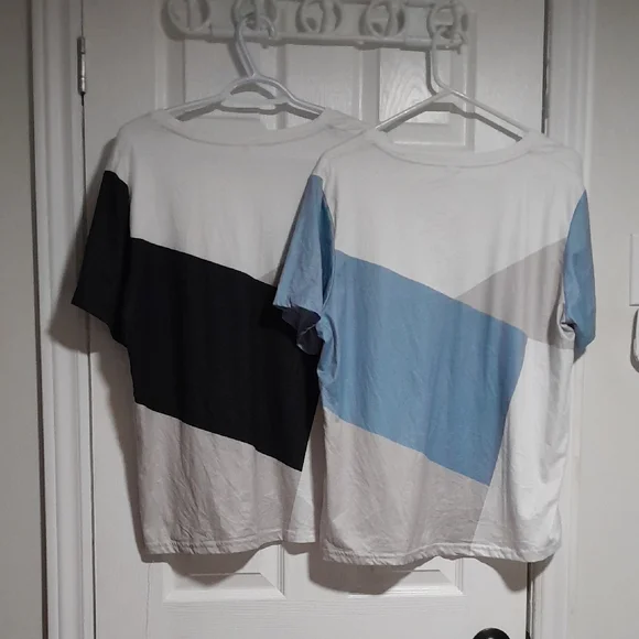 Color Block Short Sleeve Tee - Picture 6 of 7